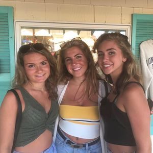 Meet your Posher, Gabi